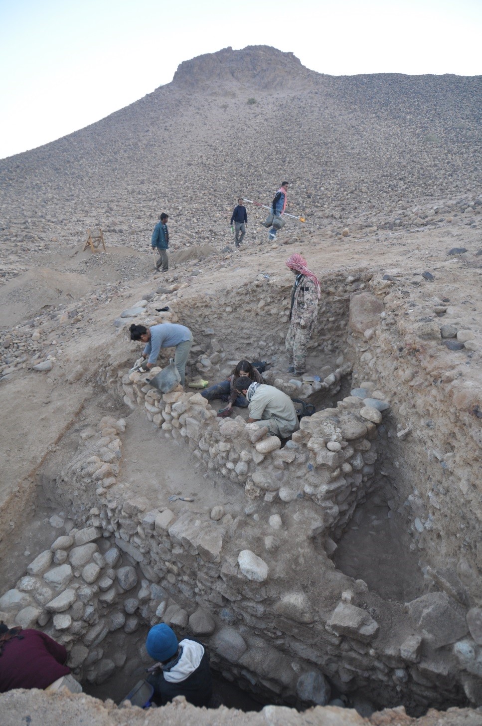 Excavations at the Late Neolithic site of Wadi Fidan 61 in Jordan’s Wadi Arabah.