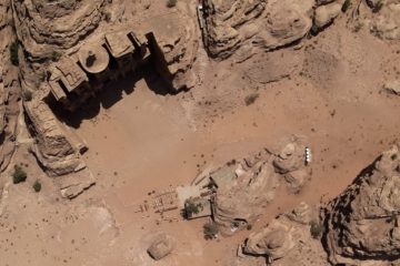 Aerial image of the Ad-Deir Monument, the Great Circles, and the ancient entrance to the Ad-Deir temenos behind the current store,taken in 2013 from 300 meters height by the GATEWING X100. Courtesy the Ad-Deir Monument and Plateau Project.